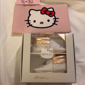 Hello Kitty x Freshly Picked Moccasins & Pouch